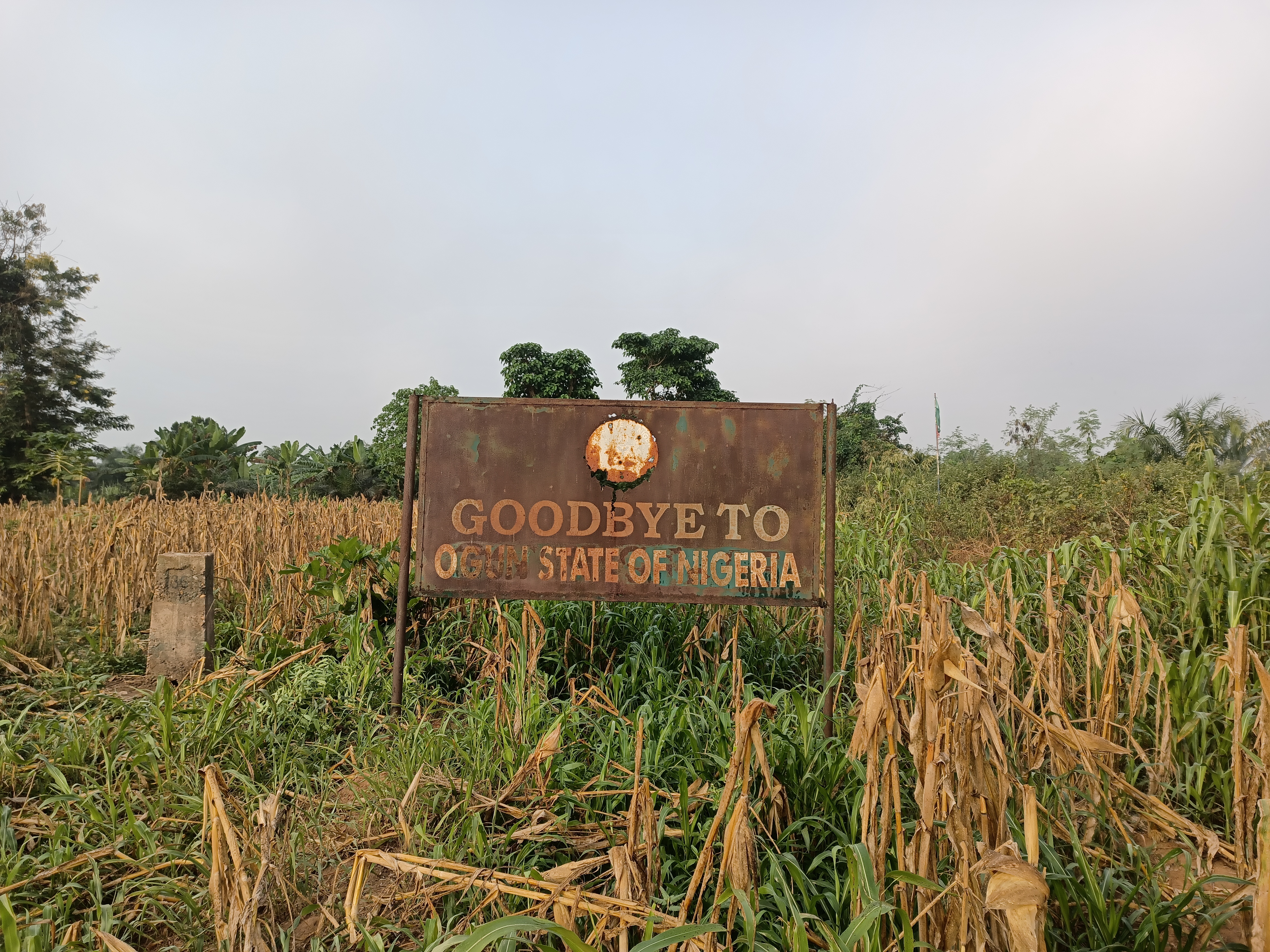 NIGERIA - REPUBLIC OF BENIN BORDER DEMARCATION AT MADOGA.